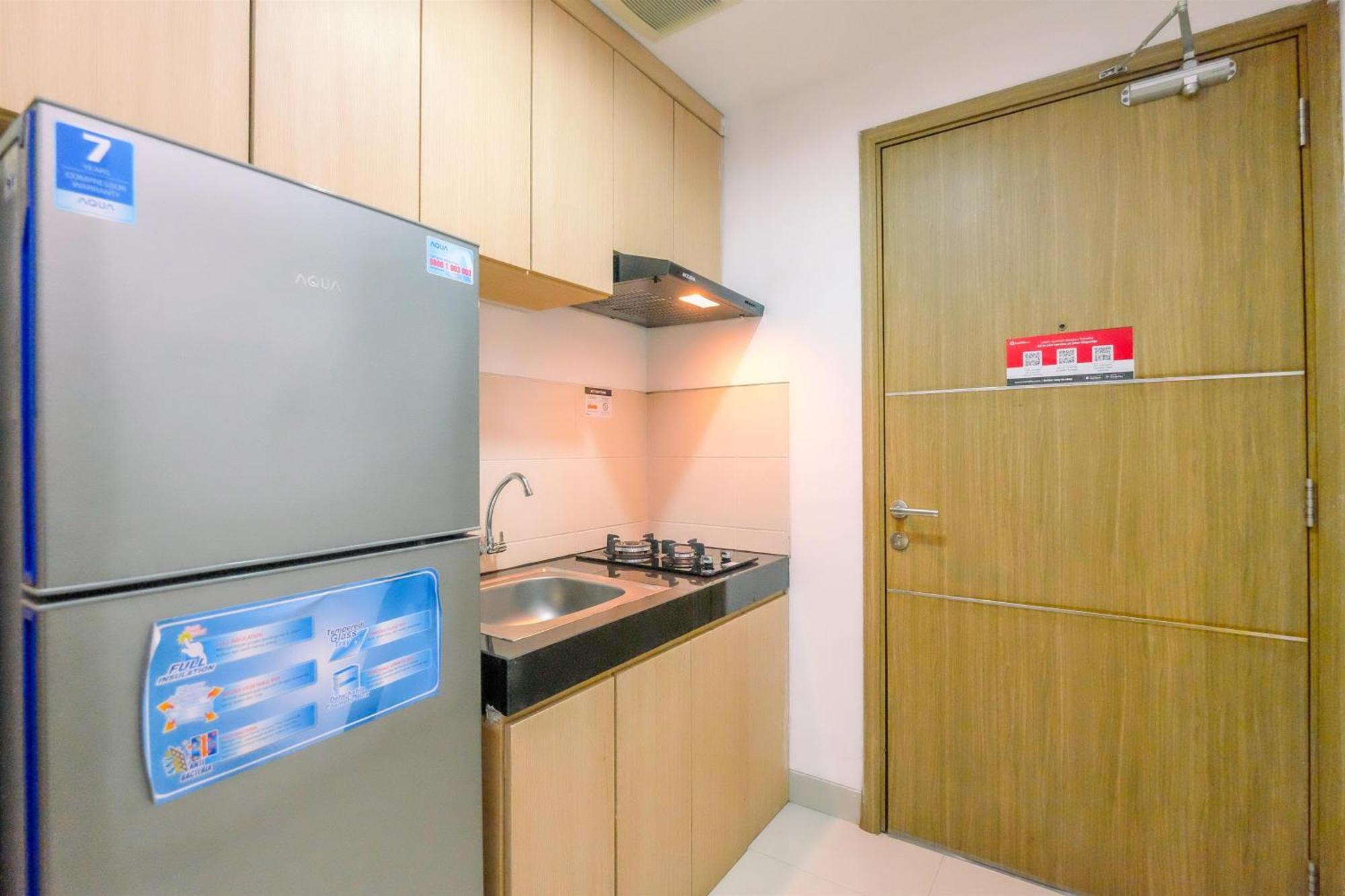 Best Deal And Cozy Studio Oasis Cikarang Apartment By Travelio Luaran gambar